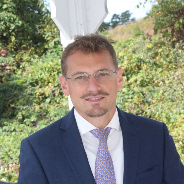 Ian J. Mott
